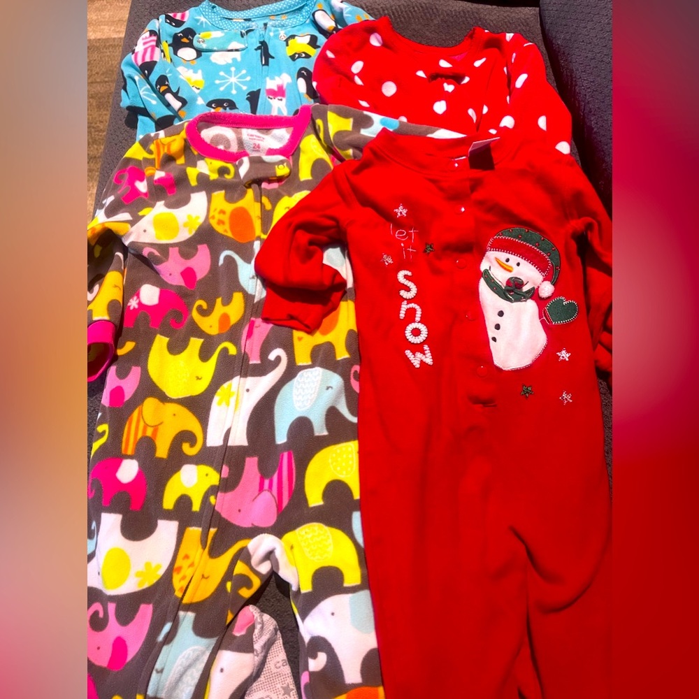 Set of 4 one piece pajamas